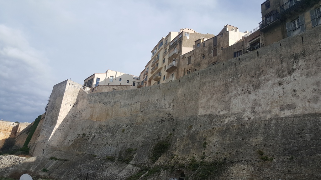 Vue de la citadelle de Bonifacio Vue de la citadelle de Bonifacio