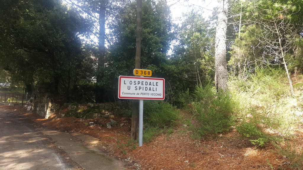 Le panneau d'entrée à l'Ospédale Arrivée à l'Ospédale