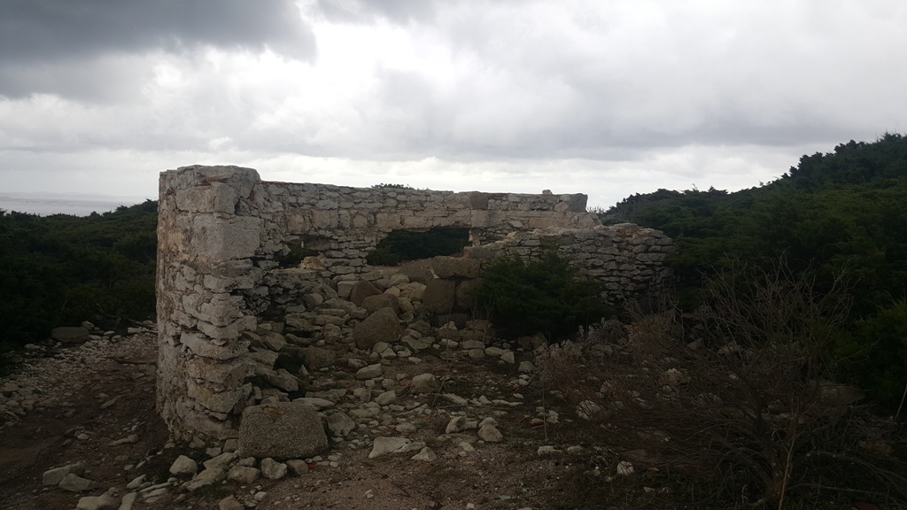 Ruines sur le Cap Pertusato Ruines sur le Cap Pertusato