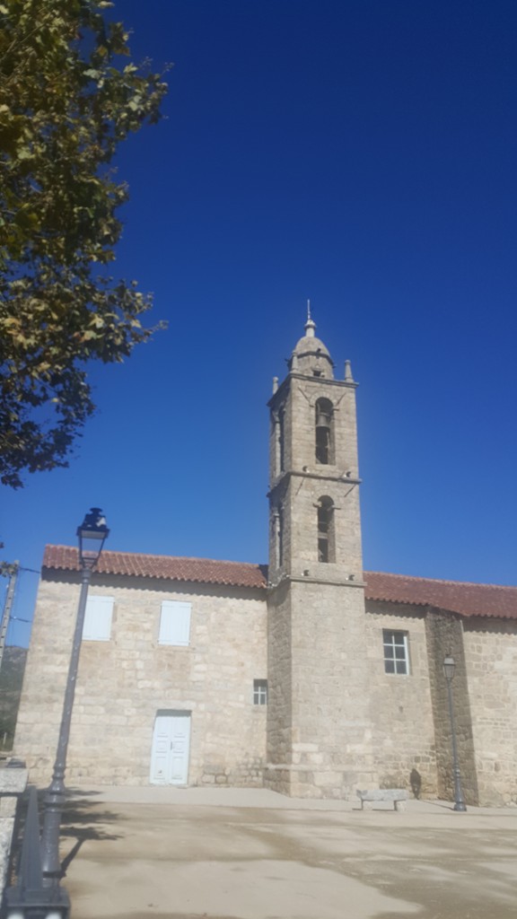 L'église Saint Nicolas d'Aulenne L'église Saint Nicolas d'Aulenne