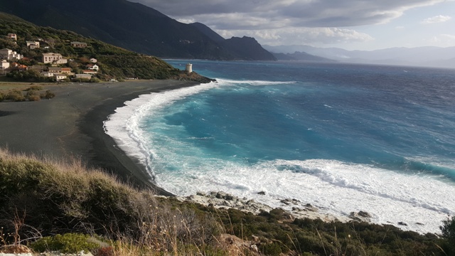 Plage d'Albo et tour génoise