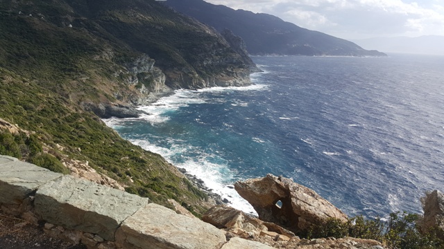 Minervio - vue de la côte direction Sud